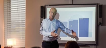 De oprichter van Knab legt uit waarom banken spaarrentes dalen (1)-473665-edited.jpg