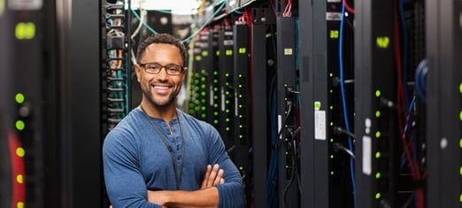 Domeinnaam-check-young-urban-professional-in-datacenter-345574-edited