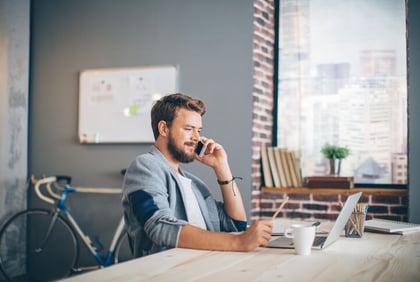 Ondernemer checkt hoe financieel fit het bedrijf is