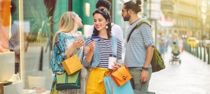 Let goed op bij betalen met je creditcard in het buitenland